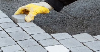 Укладка брусчатки в Находке - цена от 825 руб. за м2 | ТротуарнаяПлитка