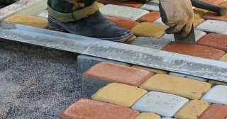 Укладка клинкерной брусчатки в Находке: цена от 825 руб. за м2